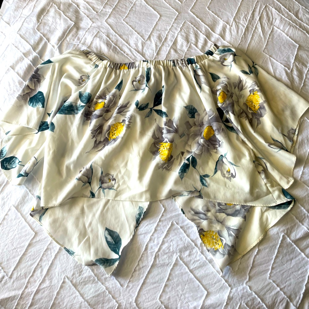 Embrace Los Angeles - Off Shoulder Floral Top